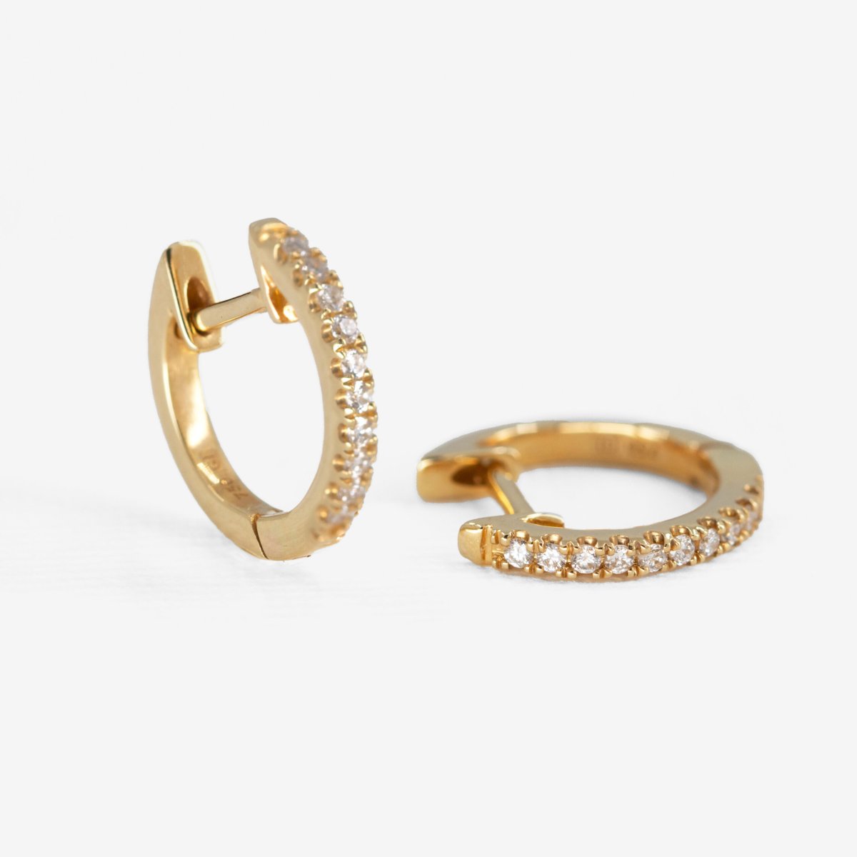 Tiny Dancer creol 12.5mm – 18k guld, diamanter - Bild 5