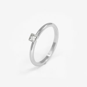 Princess solitär – 18k vitguld, diamant