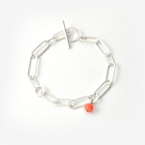 Signe armband – silver, korallpärla