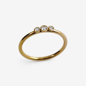 Tiny Dancer trestensring – 18k guld, diamanter