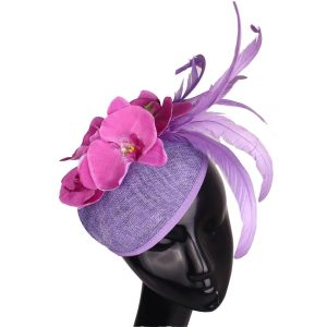 Utsökt fascinatorhatt