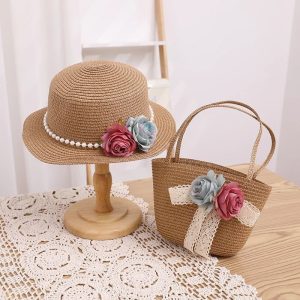Set med hatt och väska i retrostil